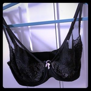 Black lace bra